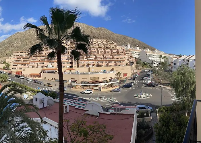 Castle Harbour Cristianos Beautiful With Pool View شقة لوس كريستيانوس
