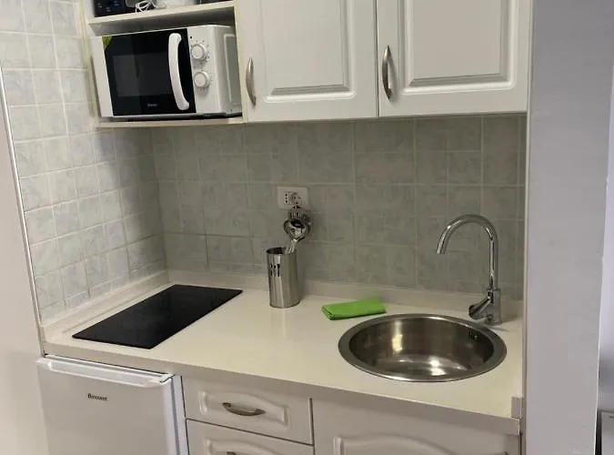 Castle Harbour Cristianos Beautiful With Pool View * Лос Кристианос